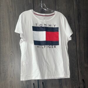 Tommy Hilfiger White Tee Size XL